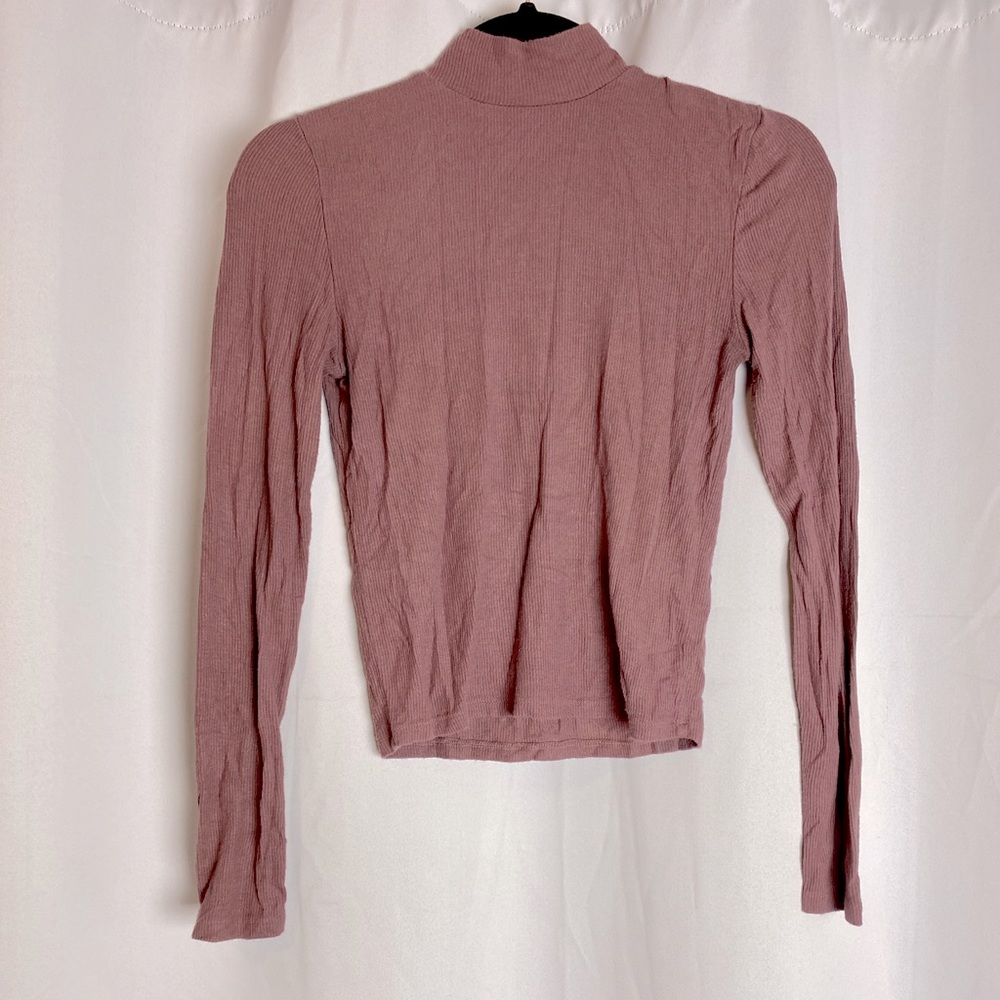 Long sleeve turtleneck